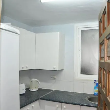 Large 7 Bedroom In Sierrrezuela Heated Pool Malaga